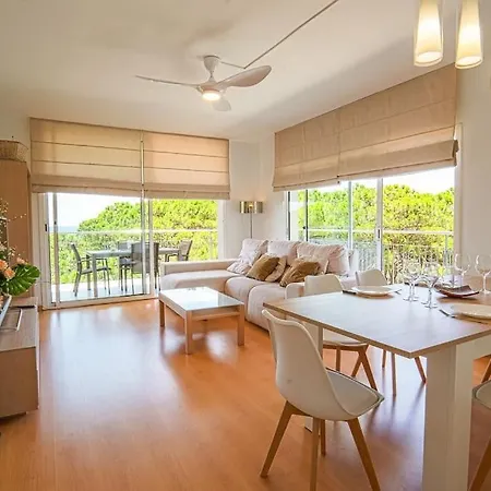 Apartment Seahomes Vacations - Seafront In With Pkg *