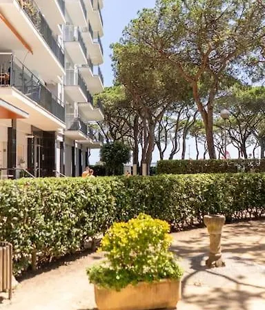 Seahomes Vacations - Seafront In With Pkg Apartment *