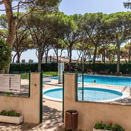 Seahomes Vacations - Seafront In With Pkg * Blanes
