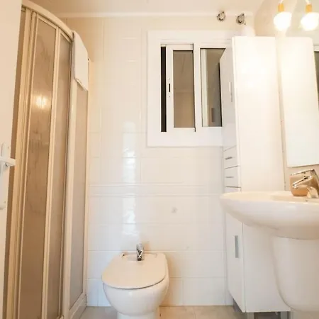 Seahomes Vacations - Seafront In With Pkg